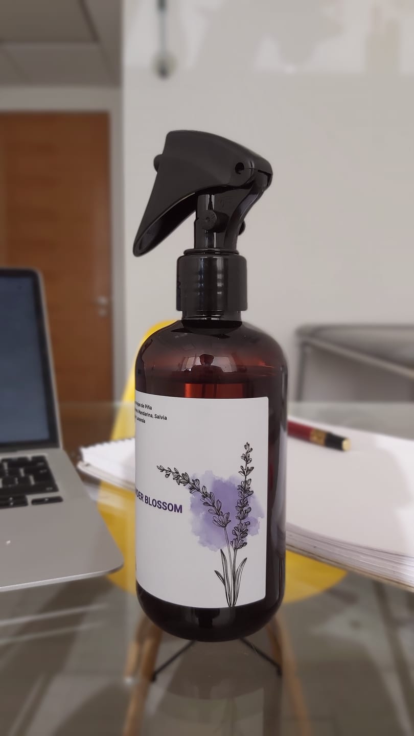 Customer photo review of Lavender Blossom - Bruma de Almohada para Sueño Profundo (250 ml)