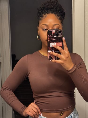 Customer photo review of Essential Long Sleeve - Cocoa
