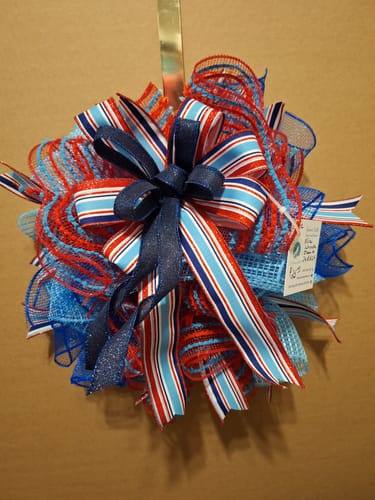 Customer photo review of Round DecoExchange Sign Extender