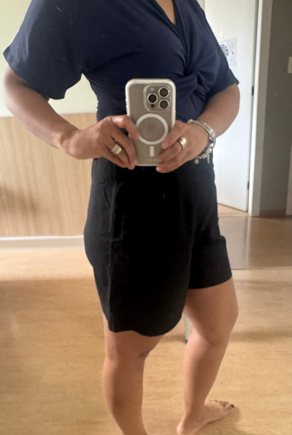Customer photo review of Shorts Alfaiataria Angico Preto