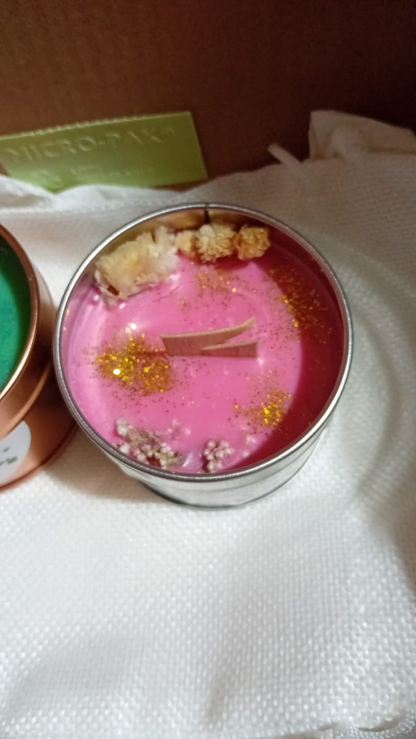 Customer photo review of Tarro con tapa de color Dorado