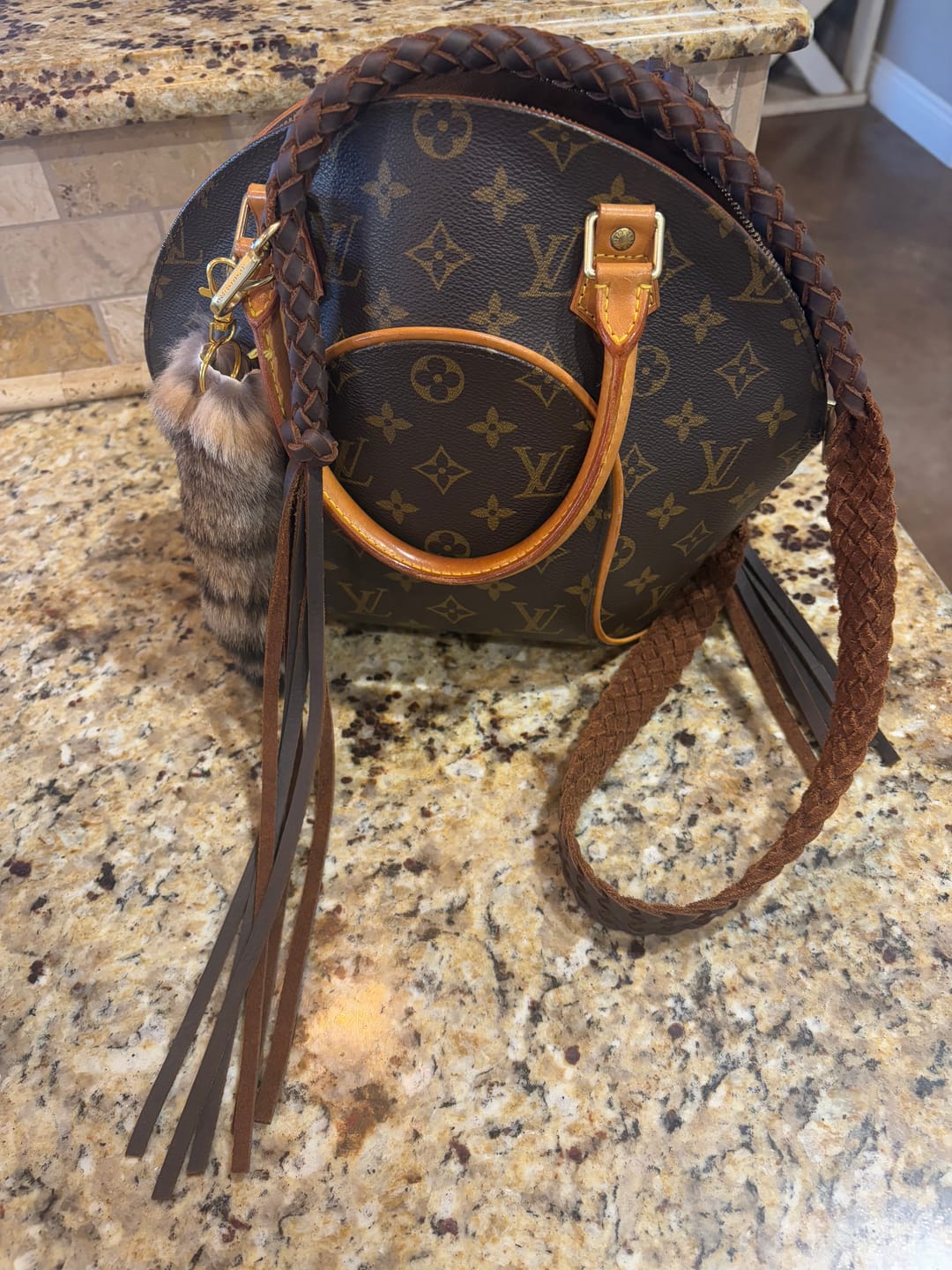 Customer photo review of LAV Original Small Braided Strap