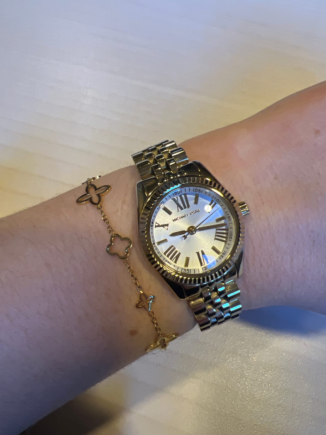 Customer photo review of Fancy Clover Armband | 18K vergoldet