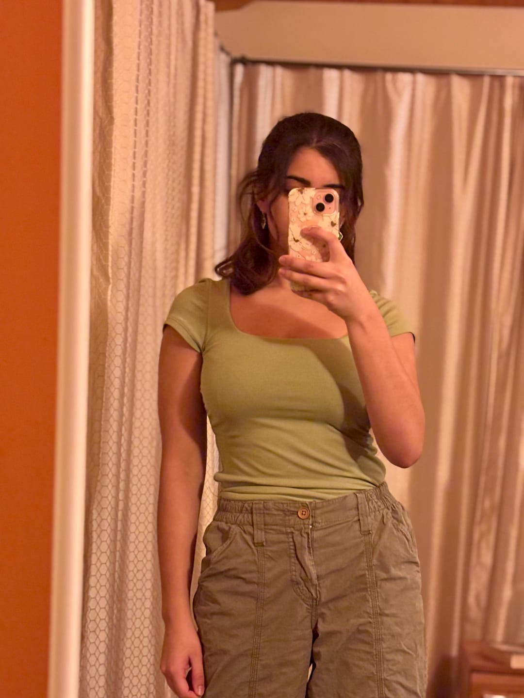 Customer photo review of Busty Basics - T-shirt