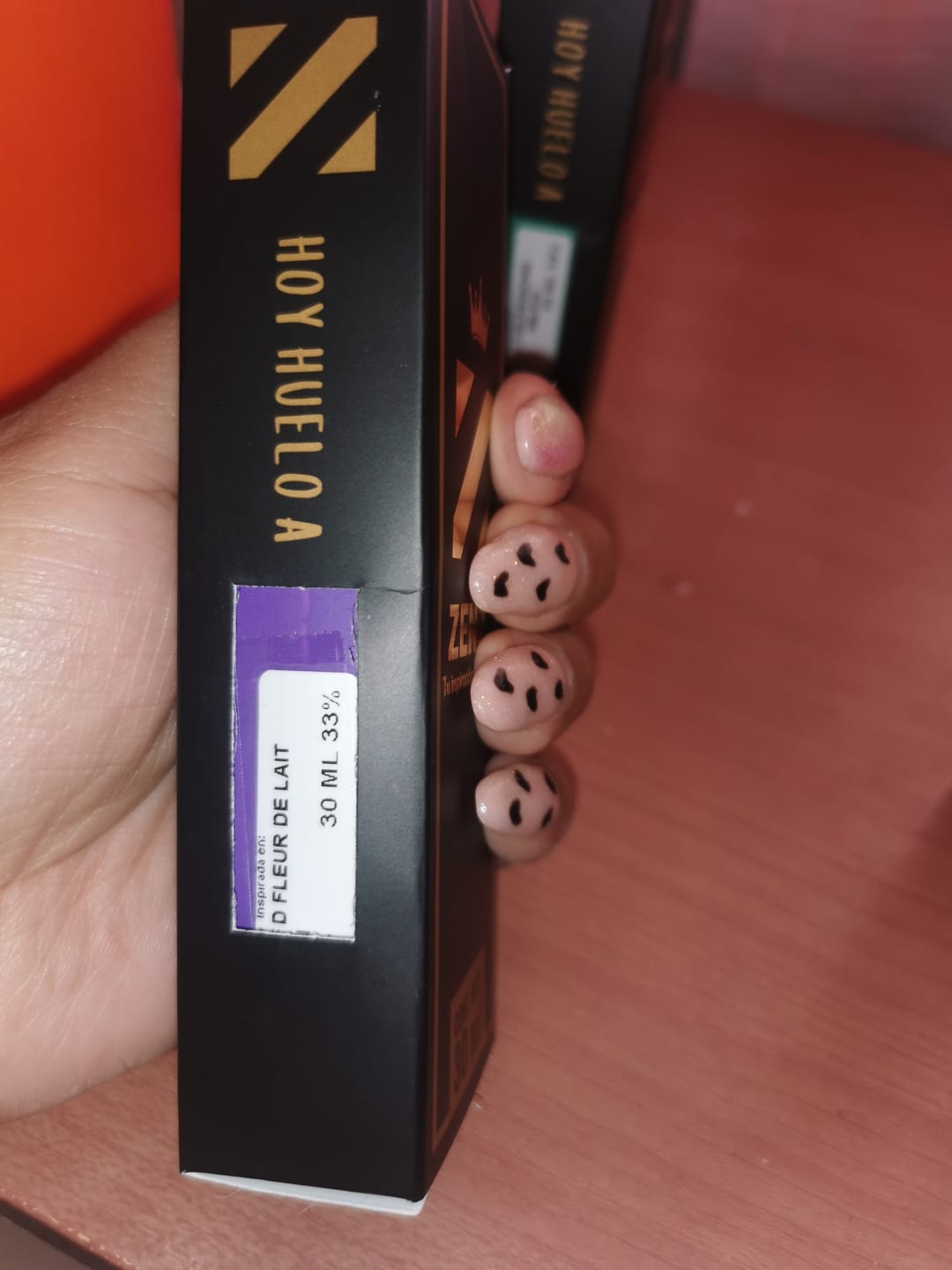 Customer photo review of Perfume Tendencia D FLEUR DE LAIT MIU MIU NUEVO SEPTIEMBRE 2024 zenz