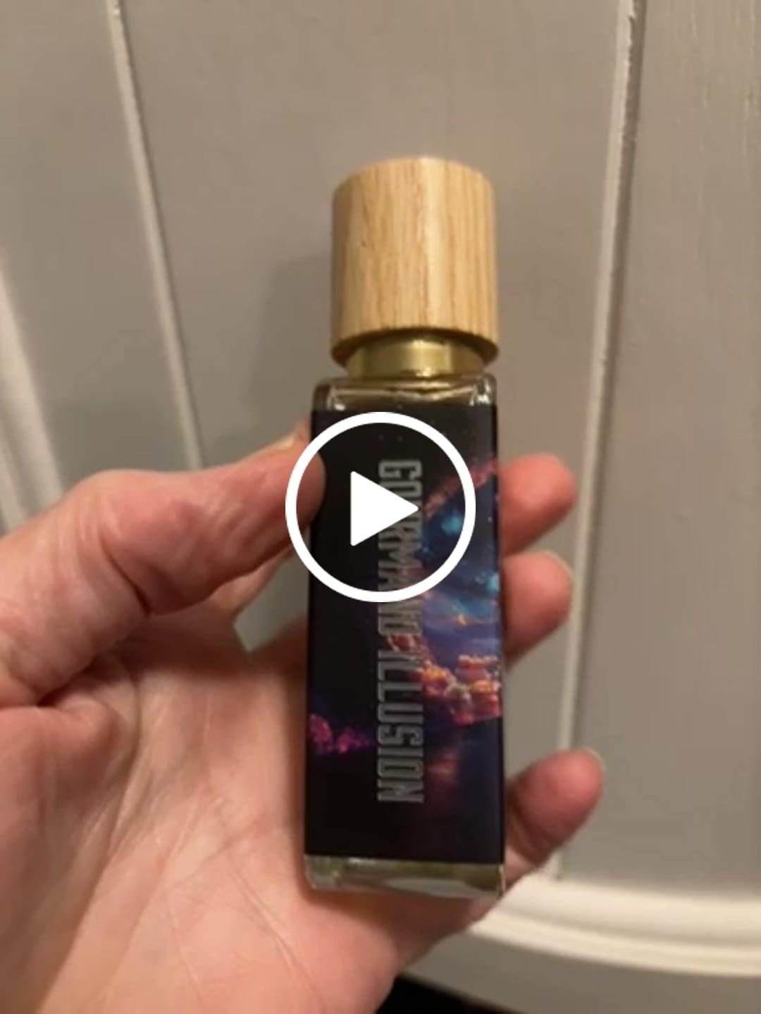 Customer video review of Gourmand Illusion