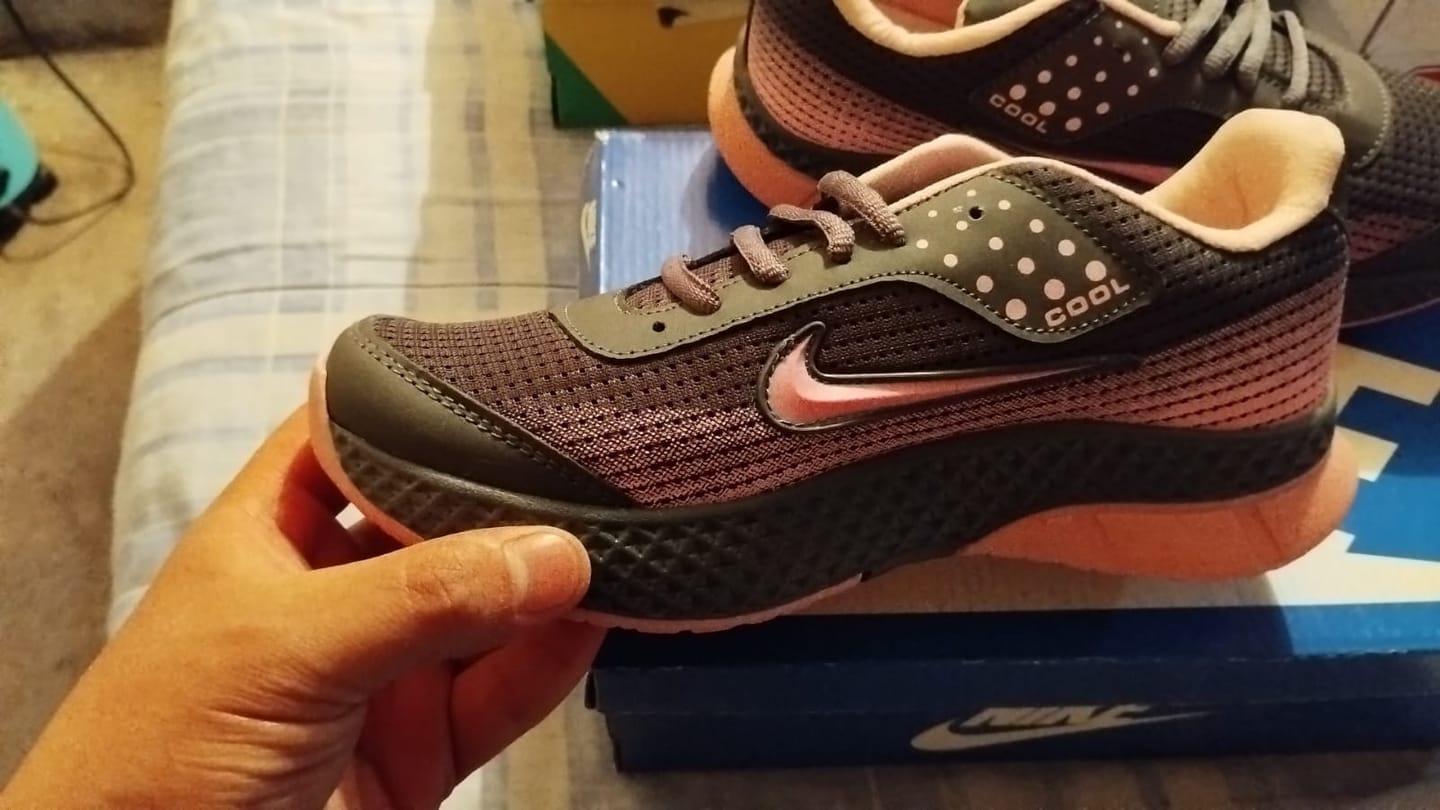 Customer photo review of Tenis 013 Oxford Rosa