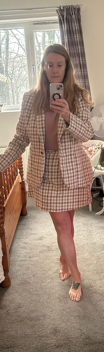 Customer photo review of Gutermann Maraflex Elastic Stretch Thread 150m