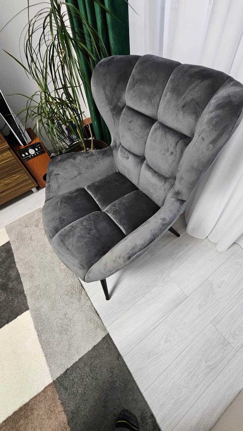 Customer photo review of Fotoliu TYRION, stofa catifelata gri - Bluvel 14, 75x86x91 cm