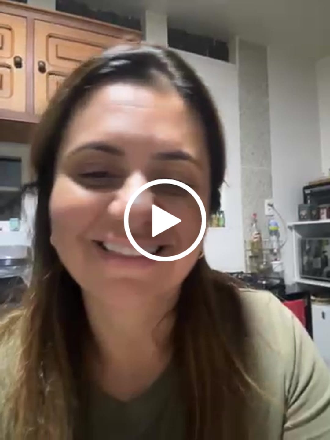 Customer video review of Brinco Trio de Argolas Banhado em Ouro 18K