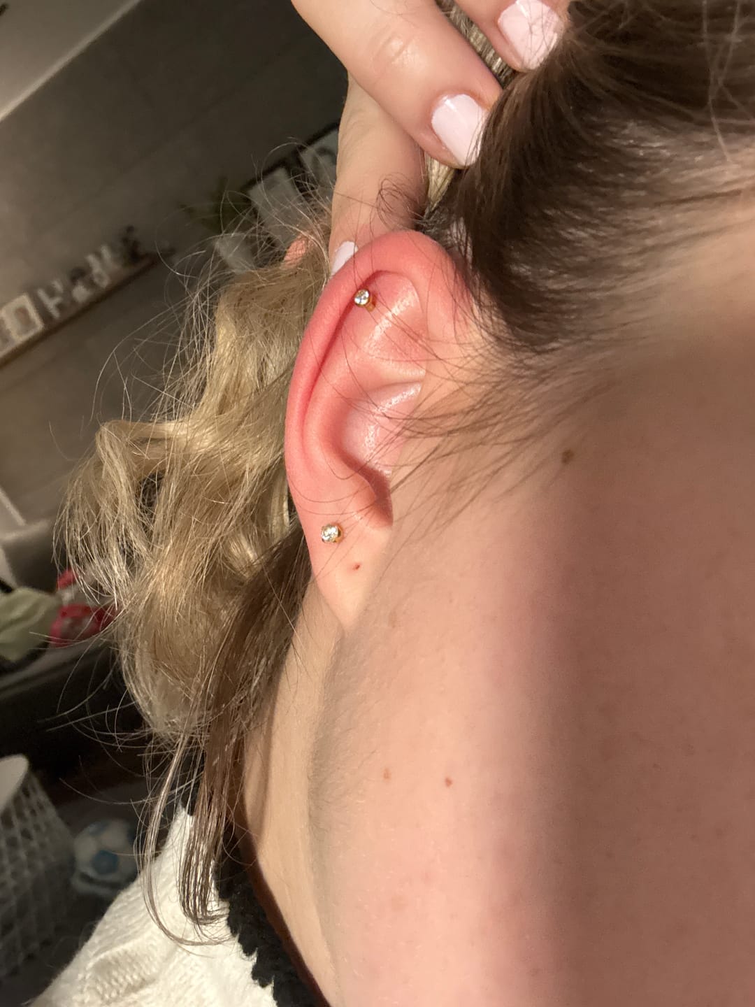 Customer photo review of Simple Stone Labret Piercing - Titan