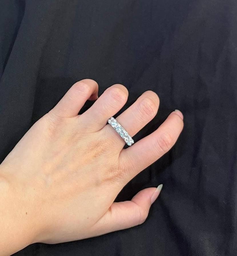 Customer photo review of Stylish 925 Sterling Silver Round Cut Wedding Band