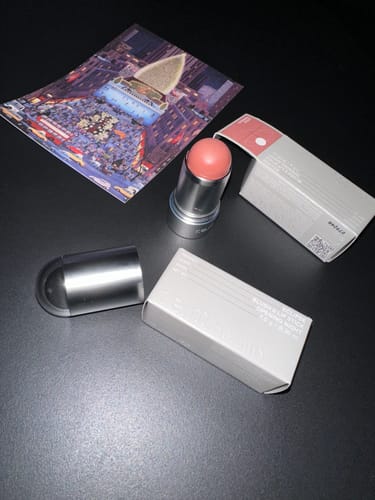 Customer photo review of eclipse blush & lip stick (Shade: opening night 06_ true mauve)
