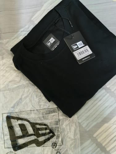 Customer photo review of Basic Cool Era Black Short Sleeve T-Shirt