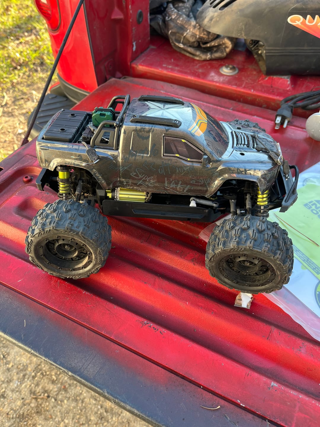 Customer photo review of Rear Steering Hub Spare Part for RC Car ROG1