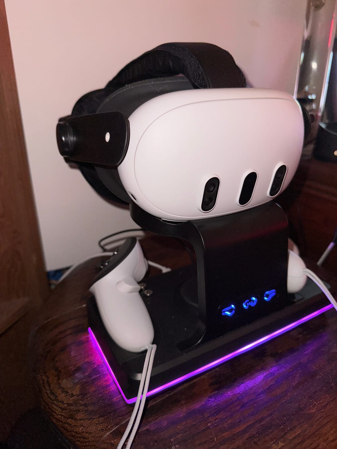 Customer photo review of Charging Dock for Quest 3/3S