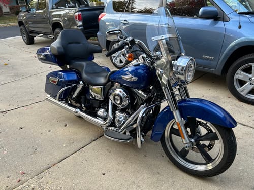 Customer photo review of HR3 Superior Blue 10.7" Chopped Style Tour Pack Luggage For 14-24 Harley Touring