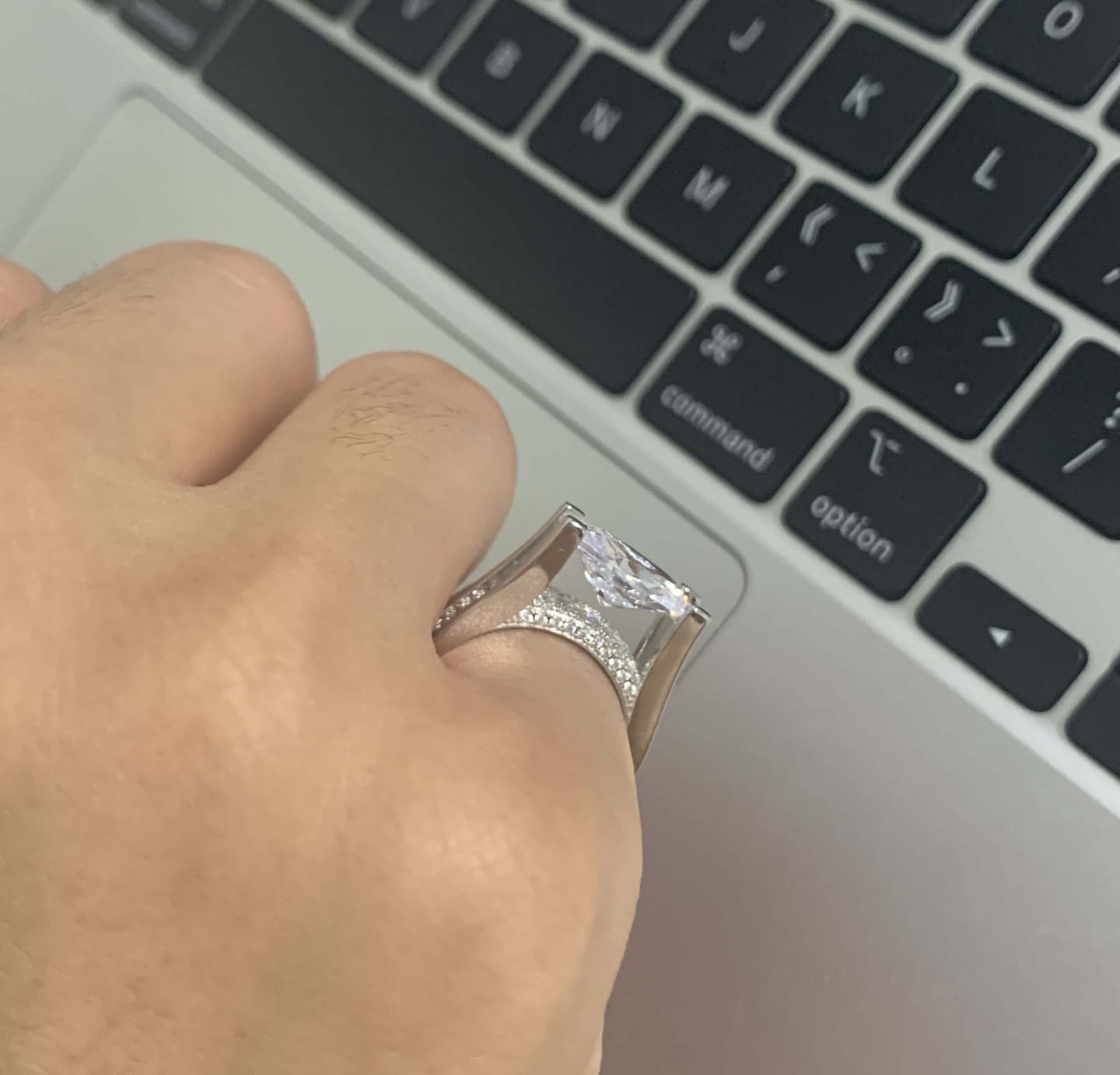 Customer photo review of Solarii New Arrived 5.0ct Oval Cut Engagement Ring