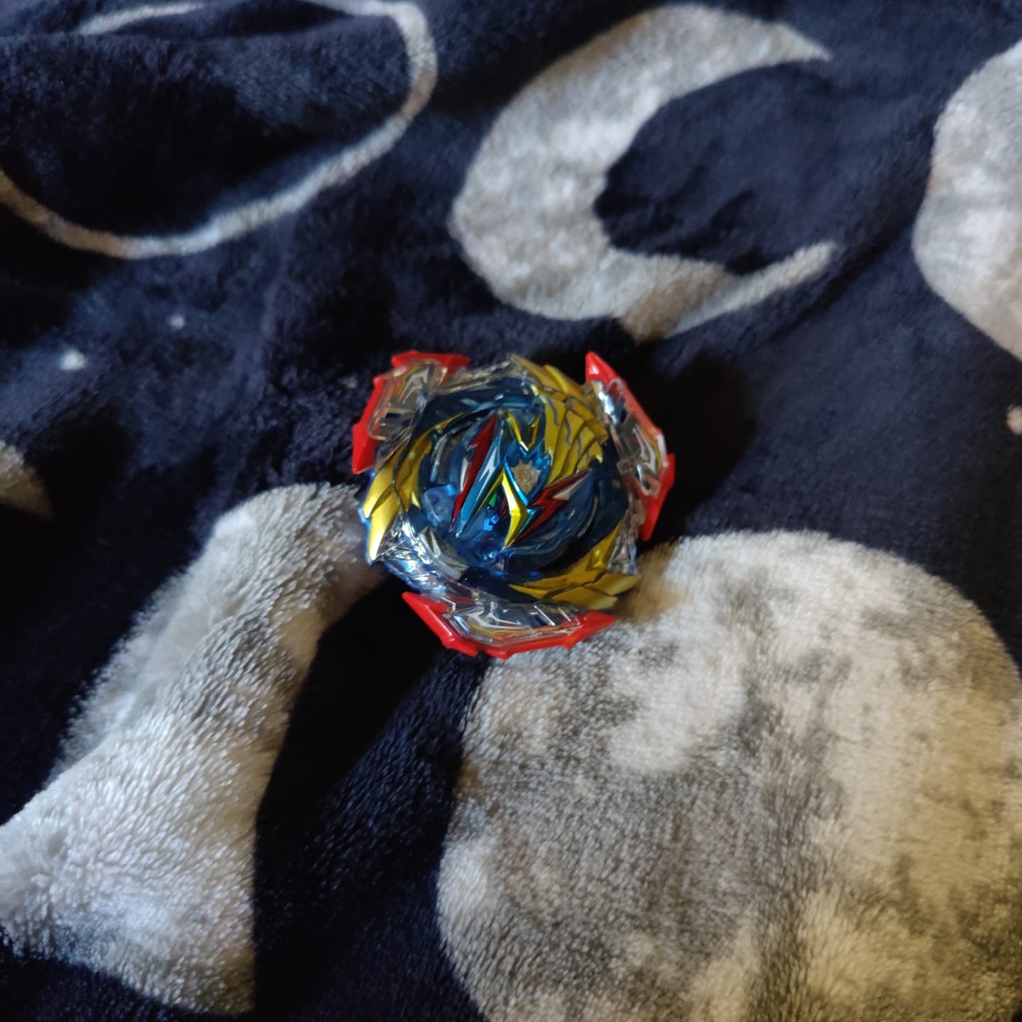 Customer photo review of Takara Tomy Ultimate Valkyrie Variable'-9 Burst DB Beyblade B-193 (Limited)
