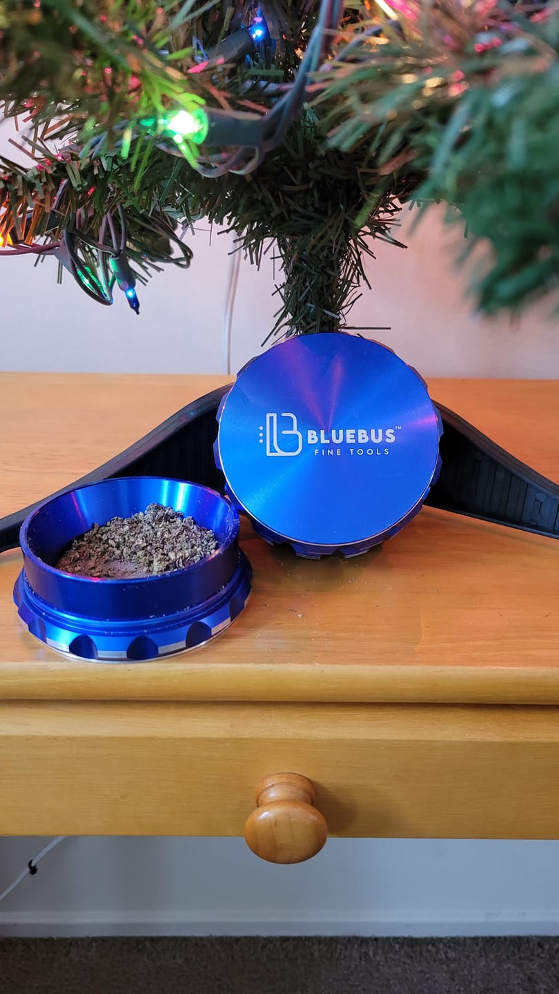 Customer photo review of GA Aluminum herb Grinder 3.5-Inch
