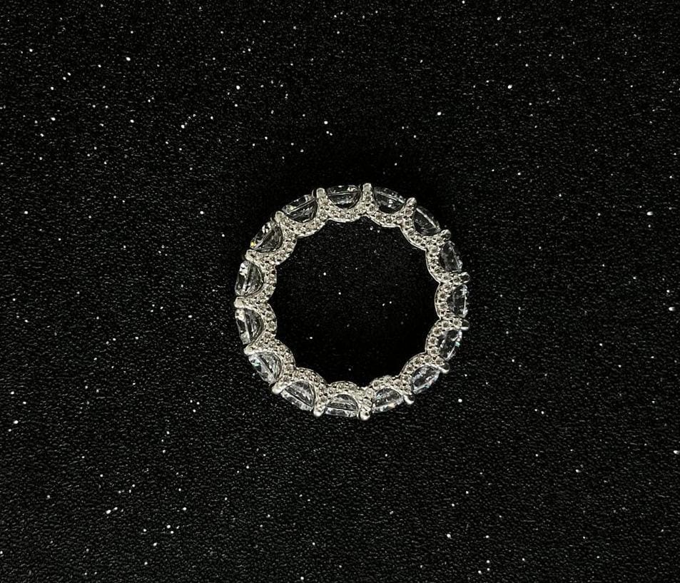 Customer photo review of Stylish 925 Sterling Silver Round Cut Wedding Band