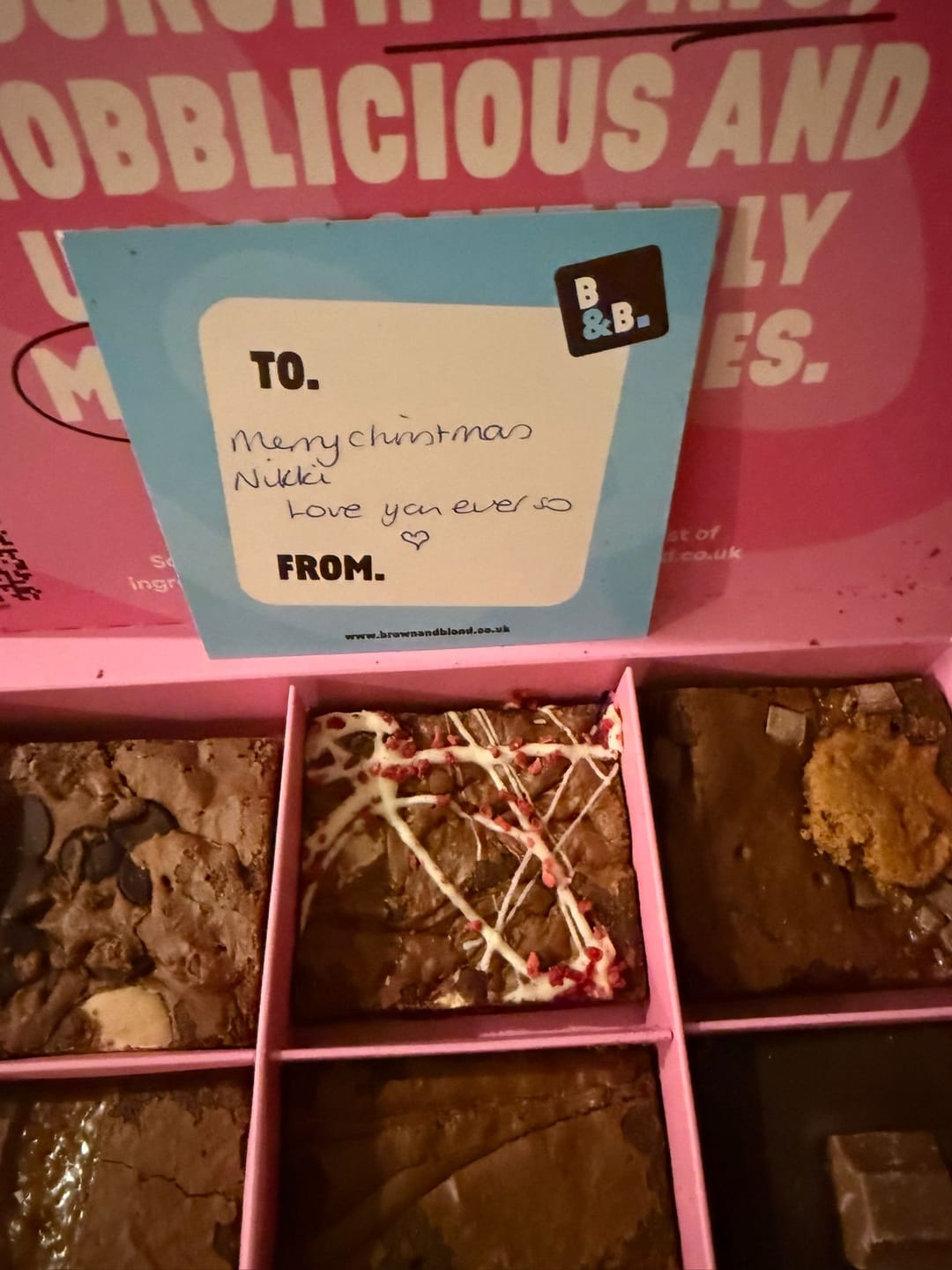 Customer photo review of Classic 6 Brownie Box