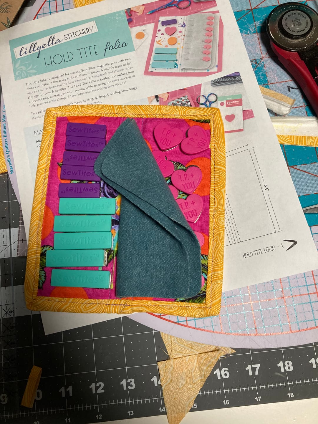 Customer photo review of Hold Tite Folio - Hardware Kit