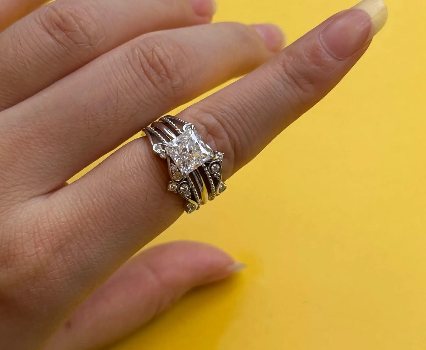 Customer photo review of Solarii Noble Crown Design Princess Cut Insert Wedding Ring Set