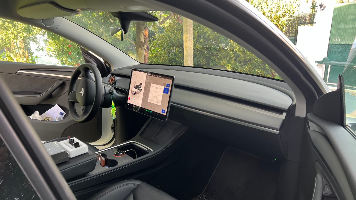 Customer photo review of Blackout Kit for Tesla Model 3 & Y Gen 2