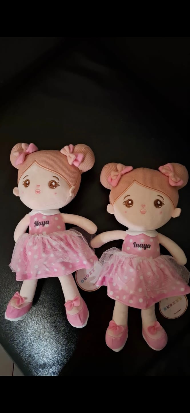 Customer photo review of Personalisierte Plüschpuppen mit Offenen Augen im Kleid mit Rosa Punkten