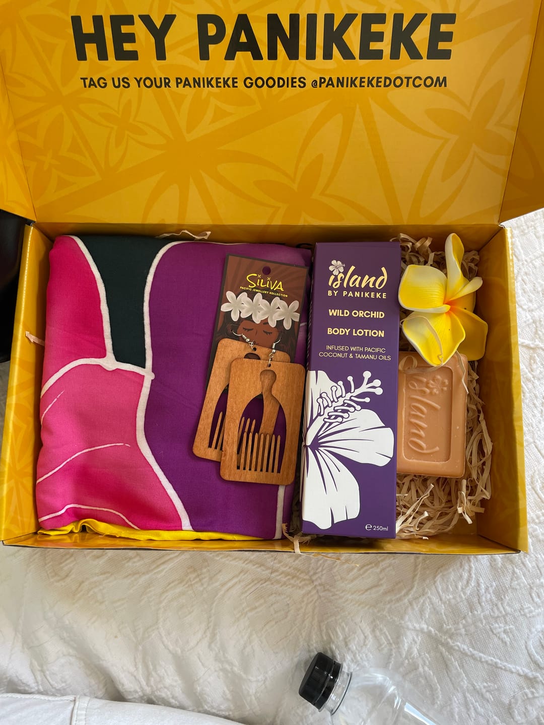 Customer photo review of LESI PANIKEKE GIFT BOX