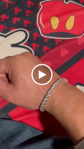 Customer video review of VVS Tennis Bracelet 14K Gold (ALL SIZES)