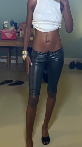 Rose F. review of EGO CAPRIS (BLACK LEATHER) image 1 out of 1