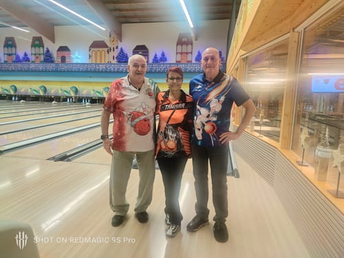 Customer photo review of Maxcorners Bowling & Pins Shine Light Wave Pattern  Multicolor Option Customized Name, Team Name 3D Polo Shirt (4 Colors)