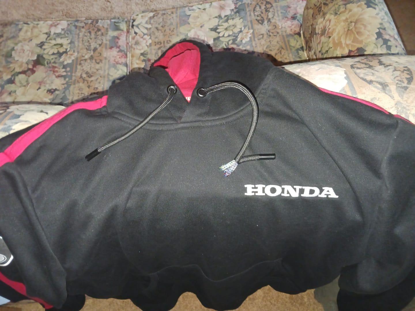 Customer photo review of Honda Racing Team Hoodie (1968)