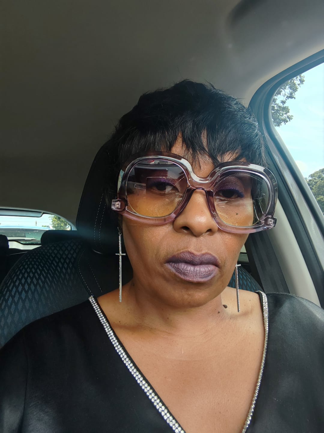 Customer photo review of Chic Pixie Cut Wig - Trendy and Natural Human Hair