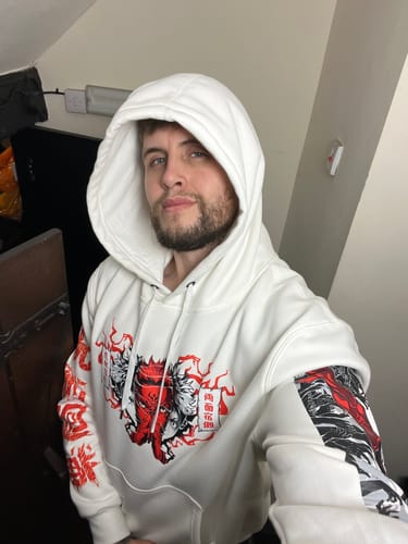 Customer photo review of Jujutsu Kaisen Yuji Itadori Anime Hoodie - High-Quality Jujutsu Kaisen Apparel