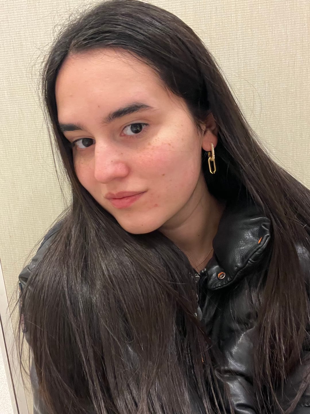 Customer photo review of Par Arete Zirconias Con Eslabon Rectangular