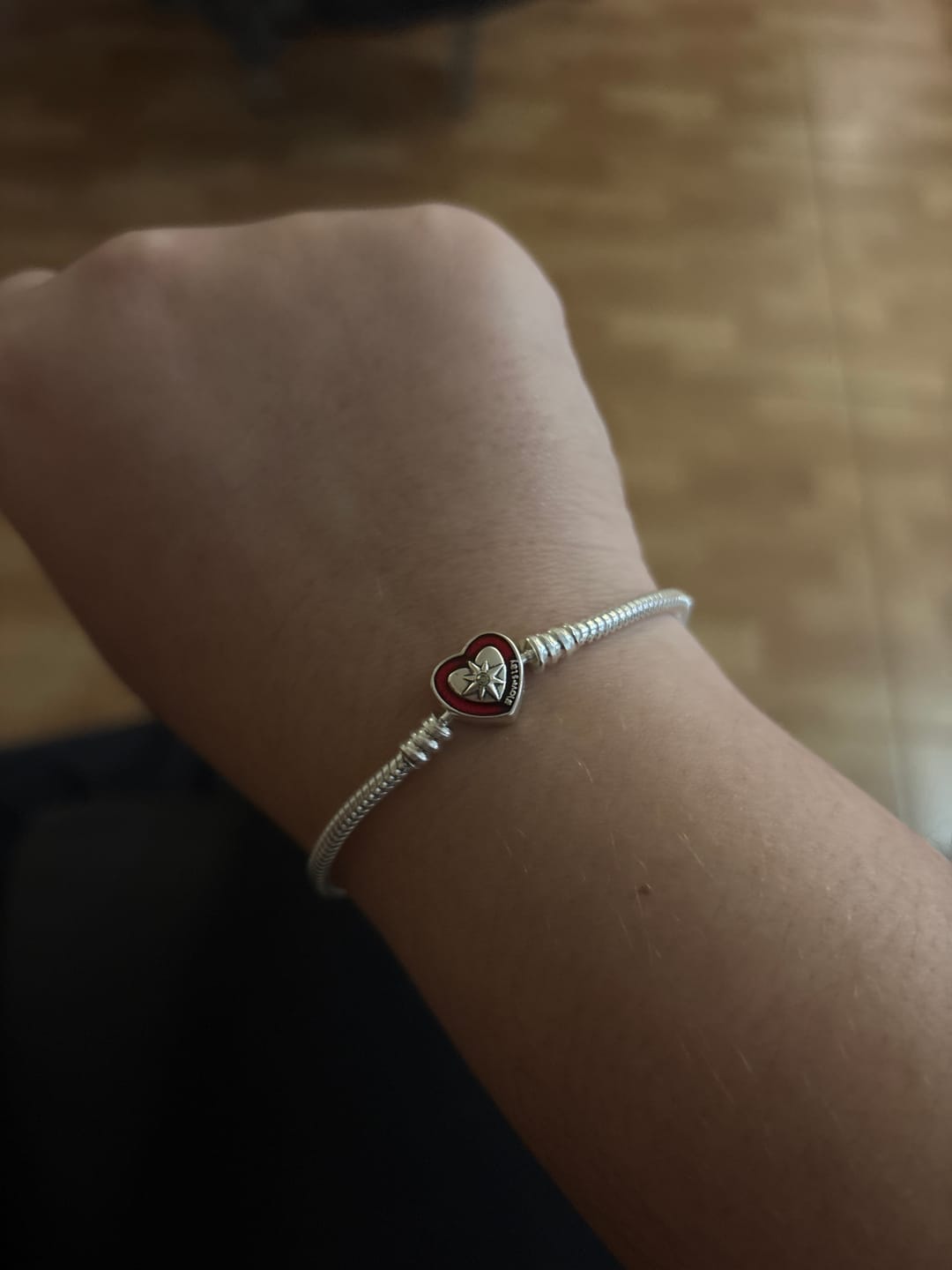 Customer photo review of PROJECT SKZ! heart clasp bracelet