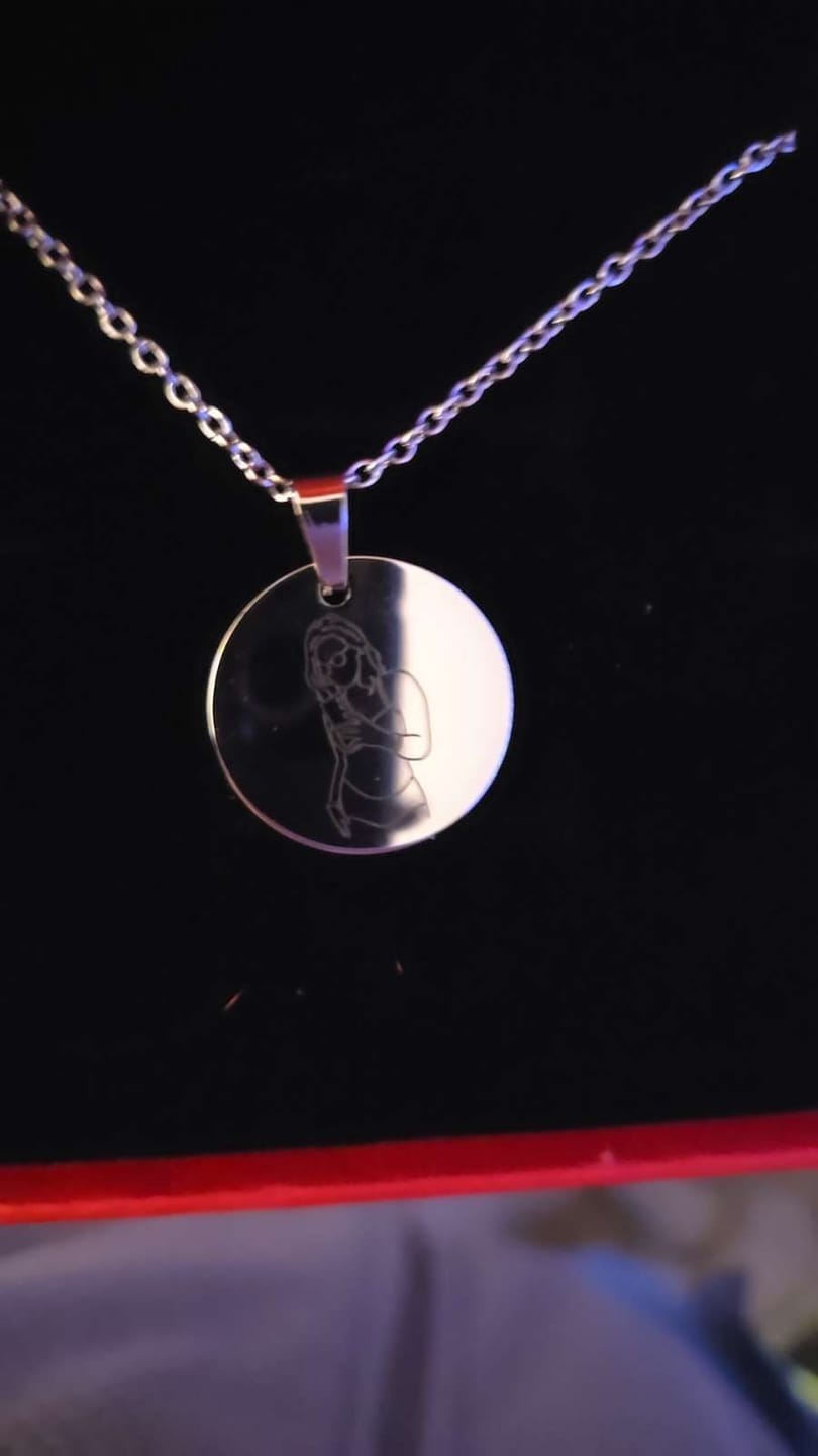 Customer photo review of Spicy Custom Engraved Photo Circle Necklace