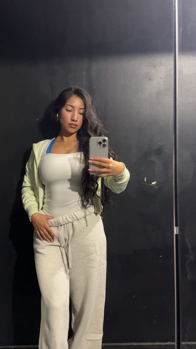 Customer photo review of W229 - Urban Straight Leg Jogger