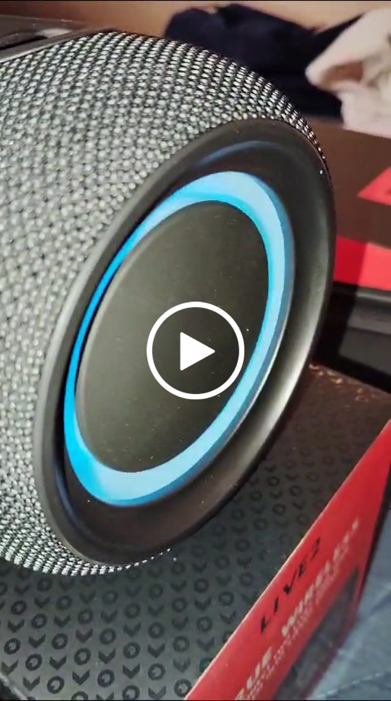 Customer video review of Parlante Portátil Blik Live2