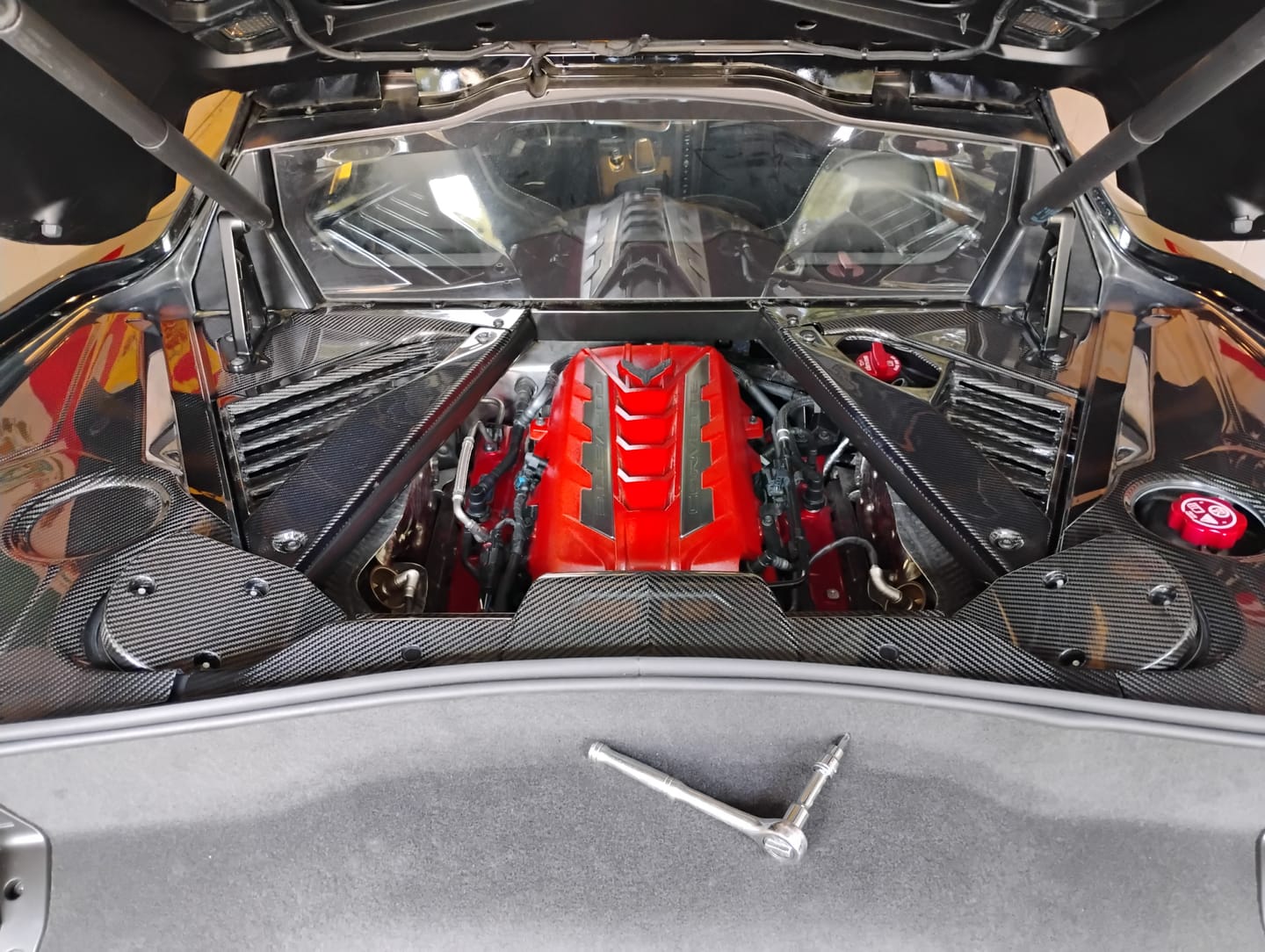 Customer photo review of Chevrolet Corvette C8 Engine Bay Corner Vent Cover