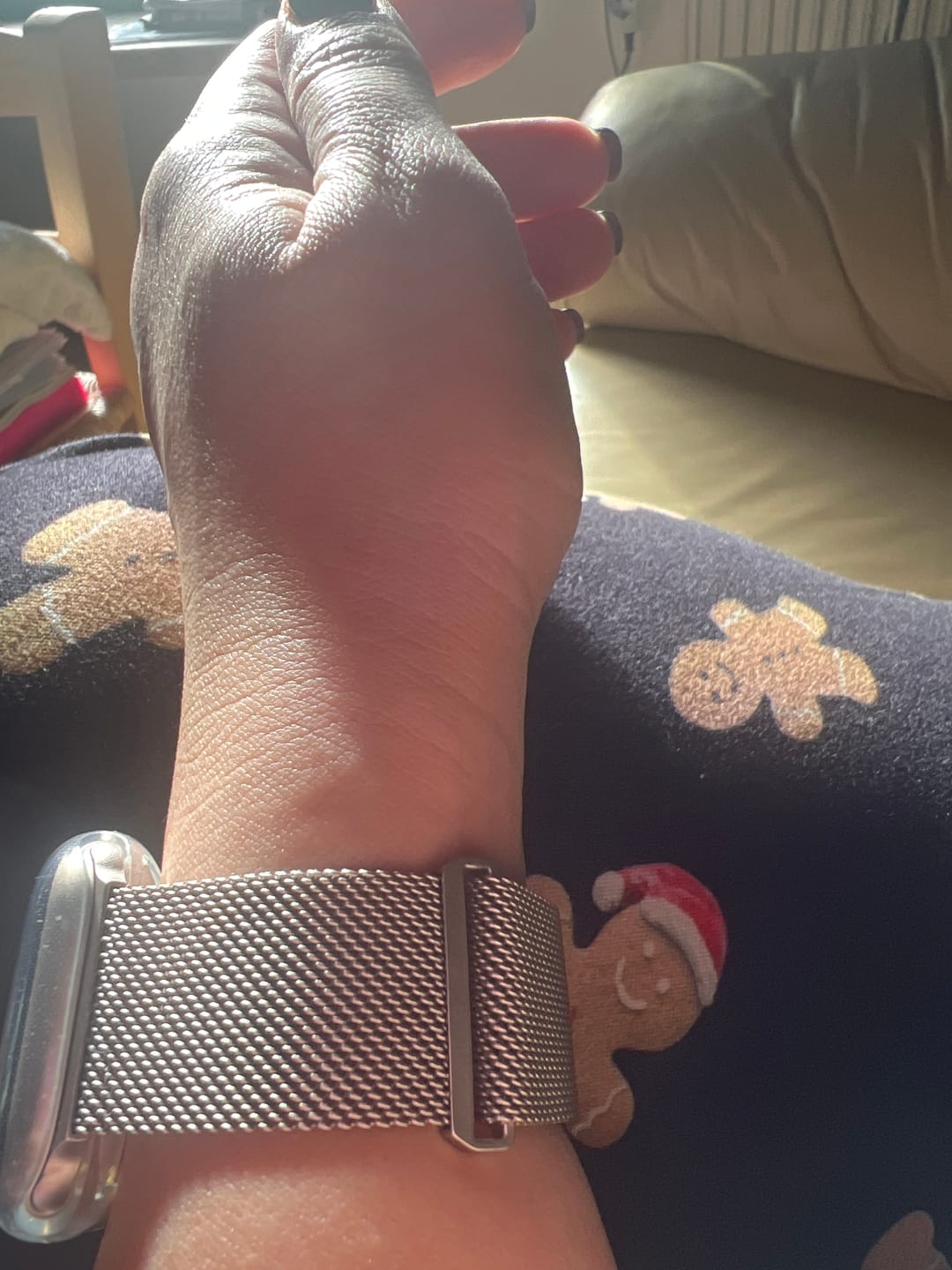 Customer photo review of Vicenza Magnet Band