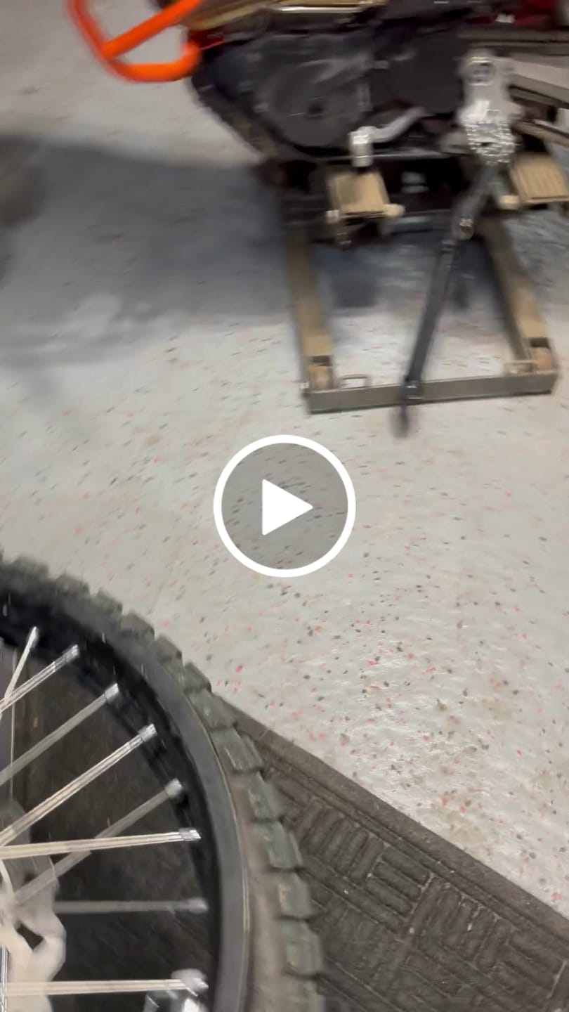 Customer video review of Rabaconda Dirt Bike Tire Changer