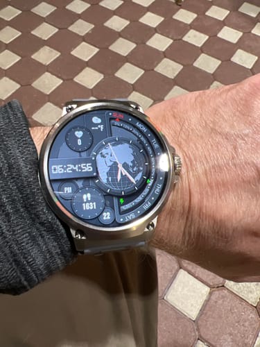 Customer photo review of ZE™ Pulse Smartwatch | Expansive Display, Real Time Health and BP Monitoring
