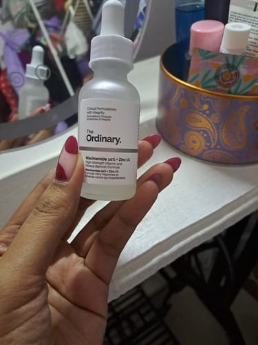 Customer photo review of Niacinamide 10% + Zinc 1% Oil Control Serum