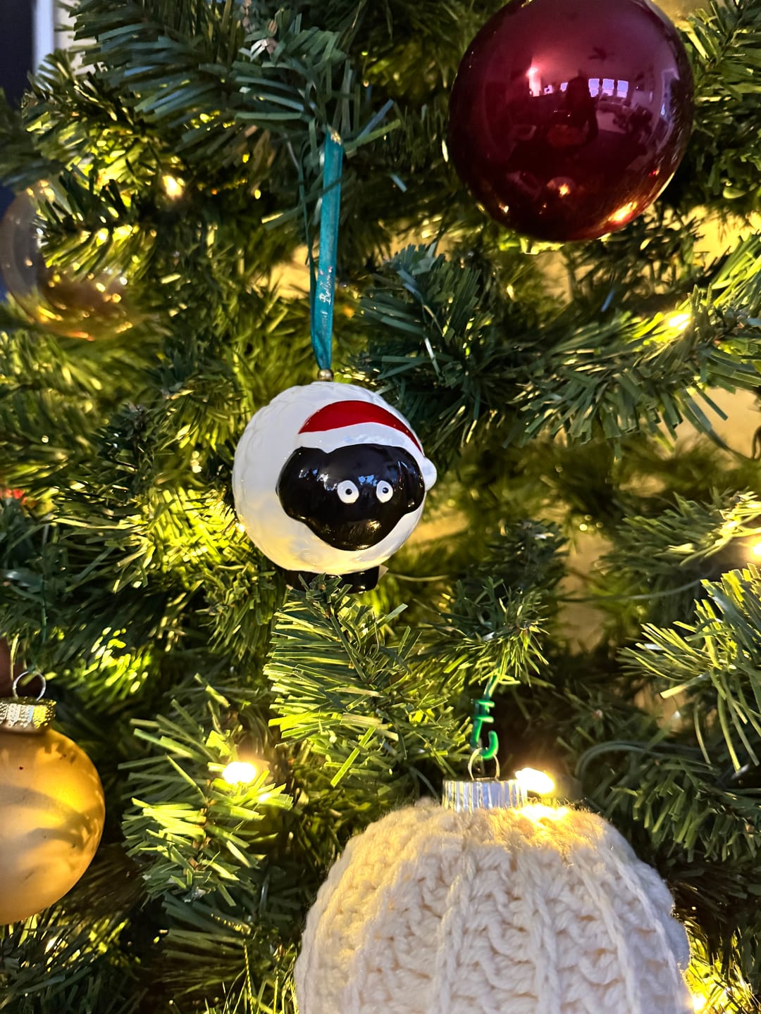 Customer photo review of Belleek Classic Sheep Ornament