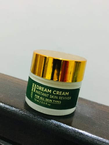 Masooma S. review of DREAM CREAM - Instant Skin Reviver image 1 out of 2
