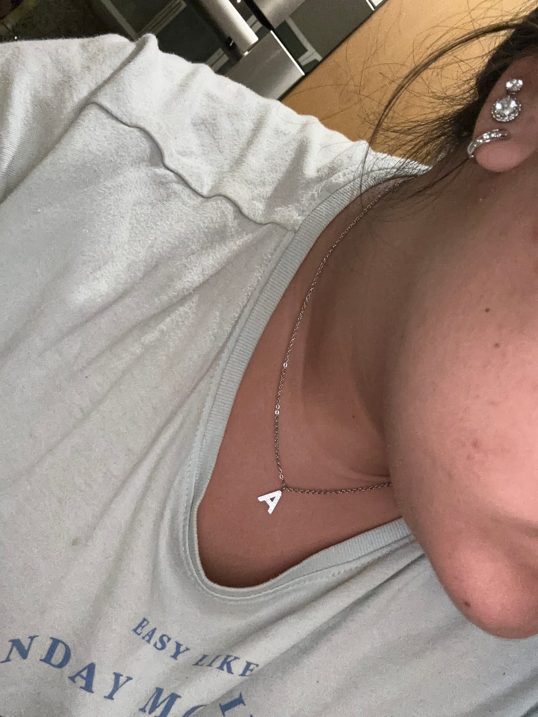 Customer photo review of Filigran Letter Halskette | 18K vergoldet